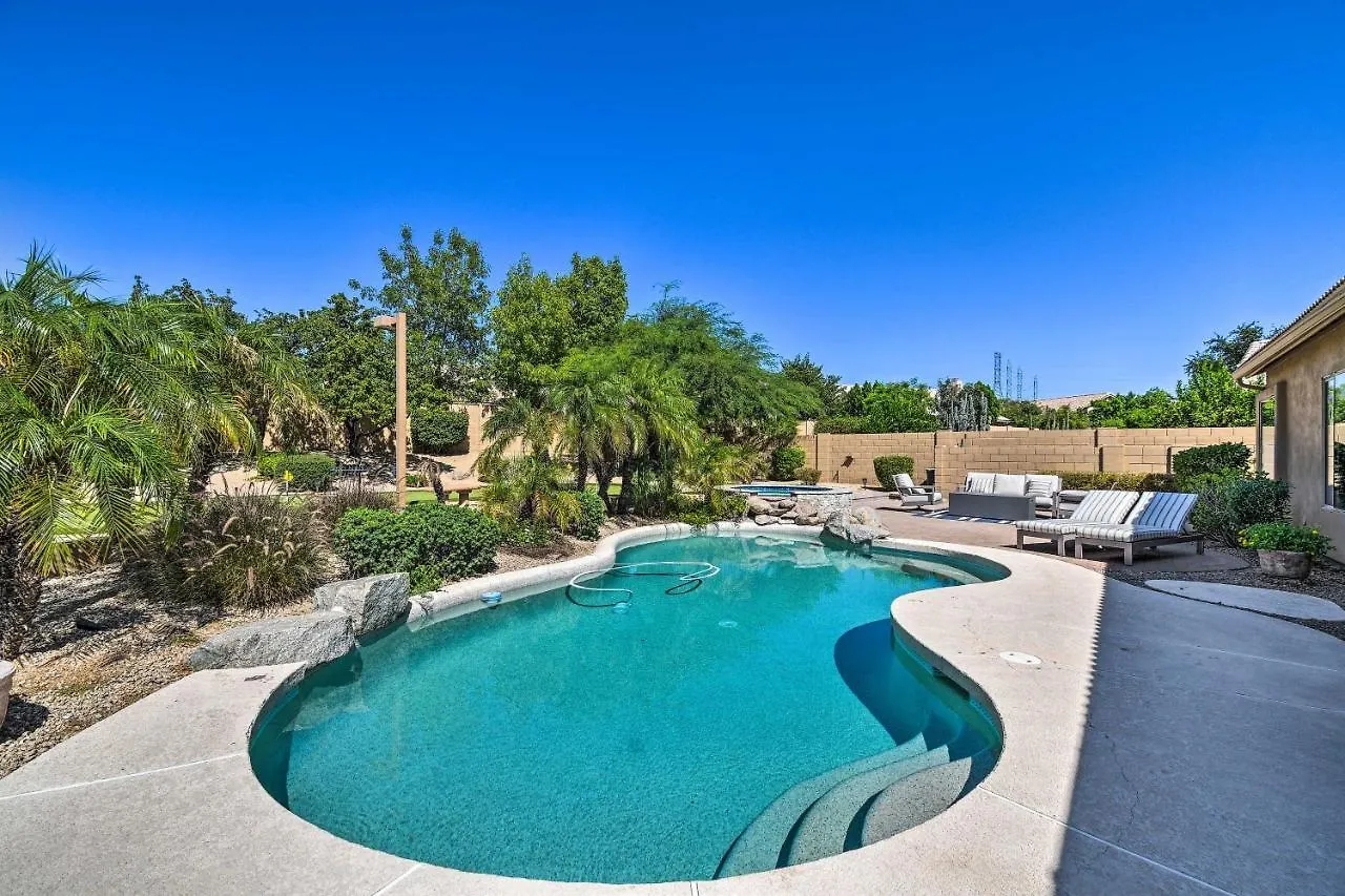 Scottsdale Golfers Getaway With Putting Green בית נופש